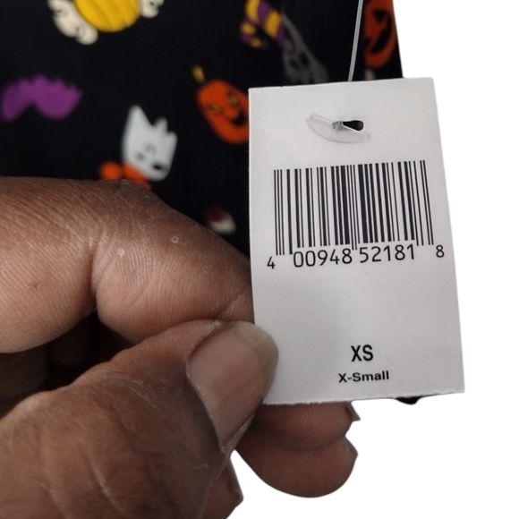 Disney Store Mickey Treats Jack-o'-Lantern All Over Print Halloween Shirt - Picture 7 of 7